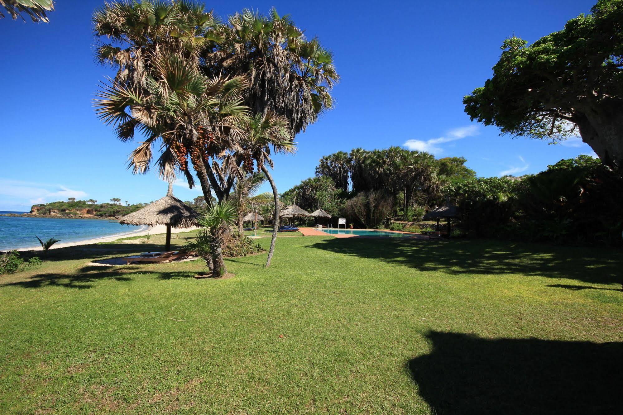Amani Beach Resort Kutani Extérieur photo